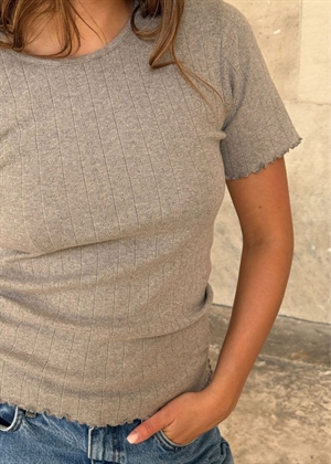 Alessa tee Mole Melange Boii Studios 